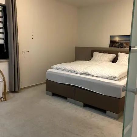 Grosse Wohnkueche, Terrasse, Schlafzimmer Am Steinhuder Meer, Wlan, Parkplatz, Fussbodenheizung, 70qm アパート