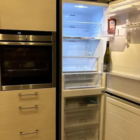 Große Wohnküche, Terrasse, Schlafzimmer Am Steinhuder Meer, Wlan, Parkplatz, Fußbodenheizung, 70qm Apartamento Wunstorf