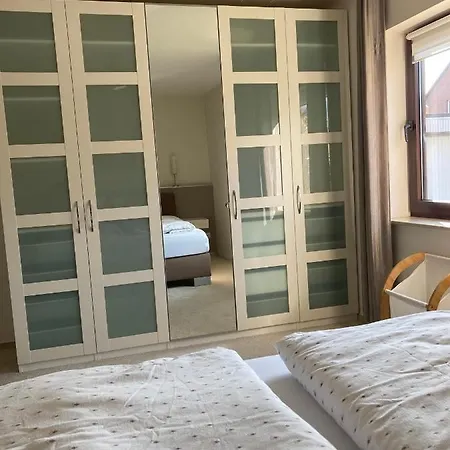 Grosse Wohnkueche, Terrasse, Schlafzimmer Am Steinhuder Meer, Wlan, Parkplatz, Fussbodenheizung, 70qm Апартаменты