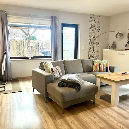 Grosse Wohnkueche, Terrasse, Schlafzimmer Am Steinhuder Meer, Wlan, Parkplatz, Fussbodenheizung, 70qm Вунсторф