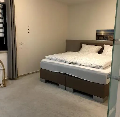 Grosse Wohnkueche, Terrasse, Schlafzimmer Am Steinhuder Meer, Wlan, Parkplatz, Fussbodenheizung, 70qm Apartman
