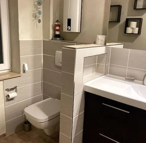Apartman Grosse Wohnkueche, Terrasse, Schlafzimmer Am Steinhuder Meer, Wlan, Parkplatz, Fussbodenheizung, 70qm *
