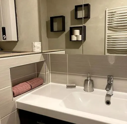 Grosse Wohnkueche, Terrasse, Schlafzimmer Am Steinhuder Meer, Wlan, Parkplatz, Fussbodenheizung, 70qm Apartman *